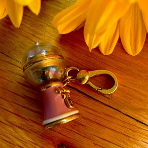 Beautiful juicy couture charm retired pre- owned 😍